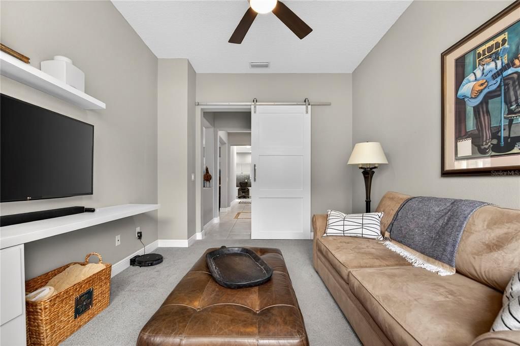 На продажу: $585,000 (2 спален, 2 ванн, 2563 Квадратных фут)