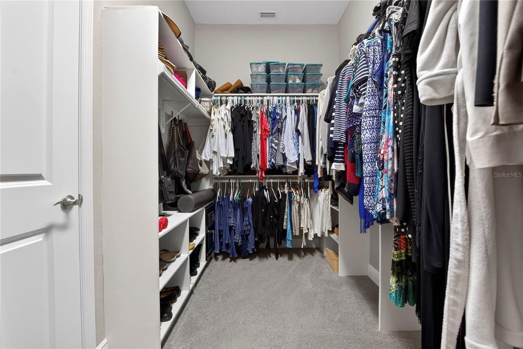 На продажу: $585,000 (2 спален, 2 ванн, 2563 Квадратных фут)