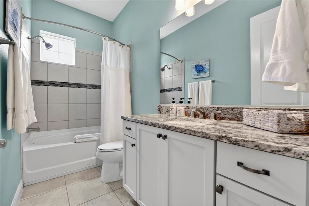 На продажу: $585,000 (2 спален, 2 ванн, 2563 Квадратных фут)