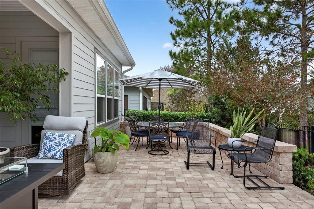 На продажу: $585,000 (2 спален, 2 ванн, 2563 Квадратных фут)