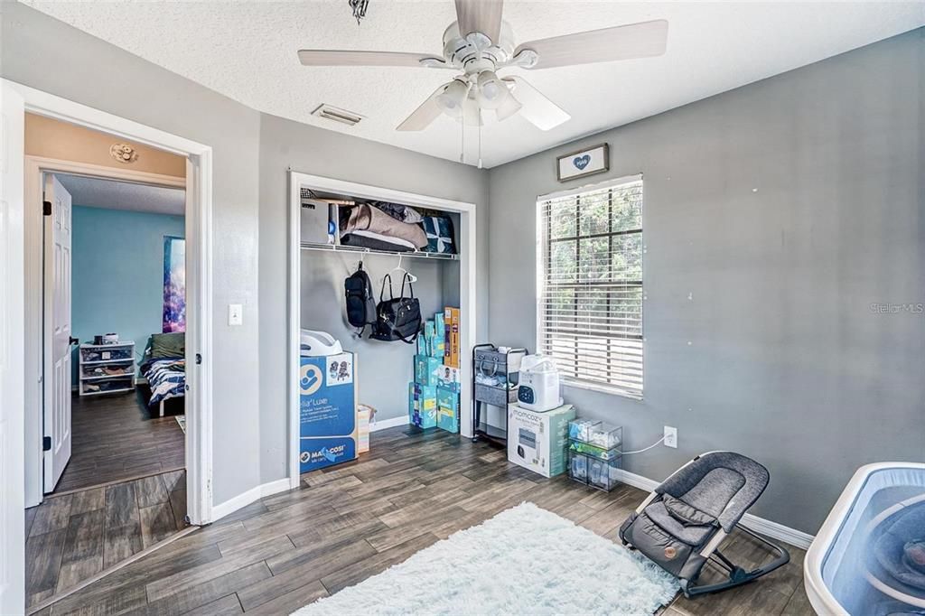 For Sale: $374,000 (3 beds, 2 baths, 1403 Square Feet)