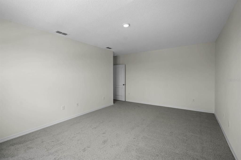 For Sale: $429,490 (4 beds, 3 baths, 2372 Square Feet)