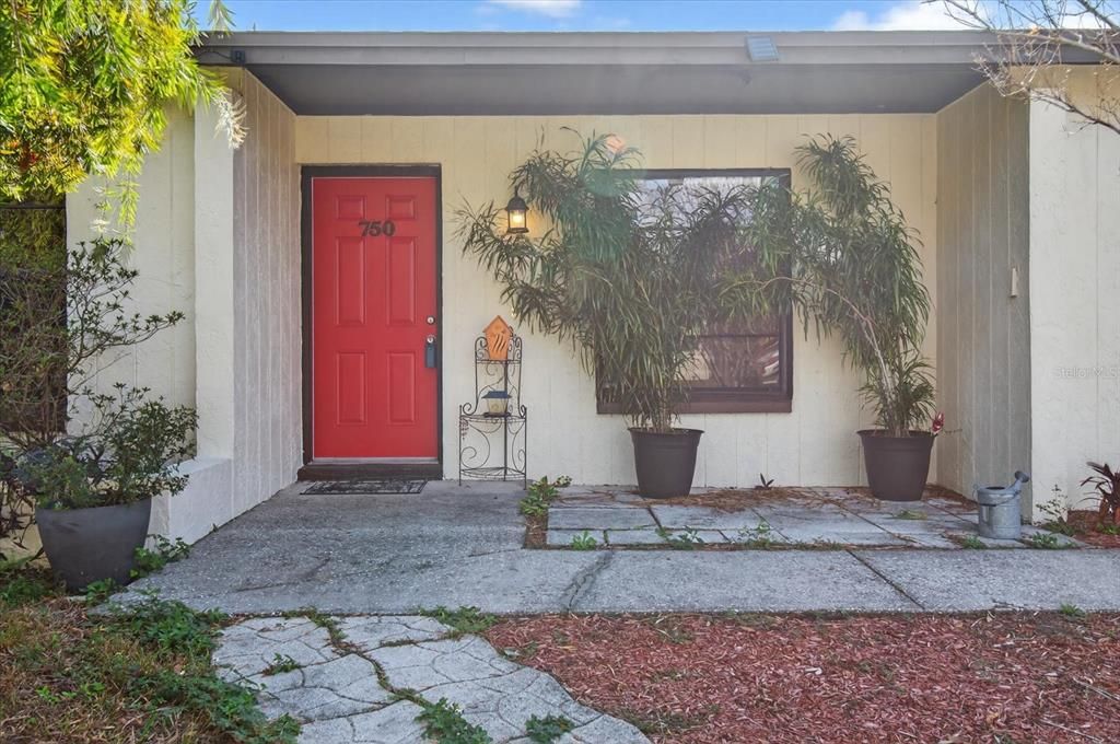 En Venta: $350,000 (4 camas, 2 baños, 1836 Pies cuadrados)