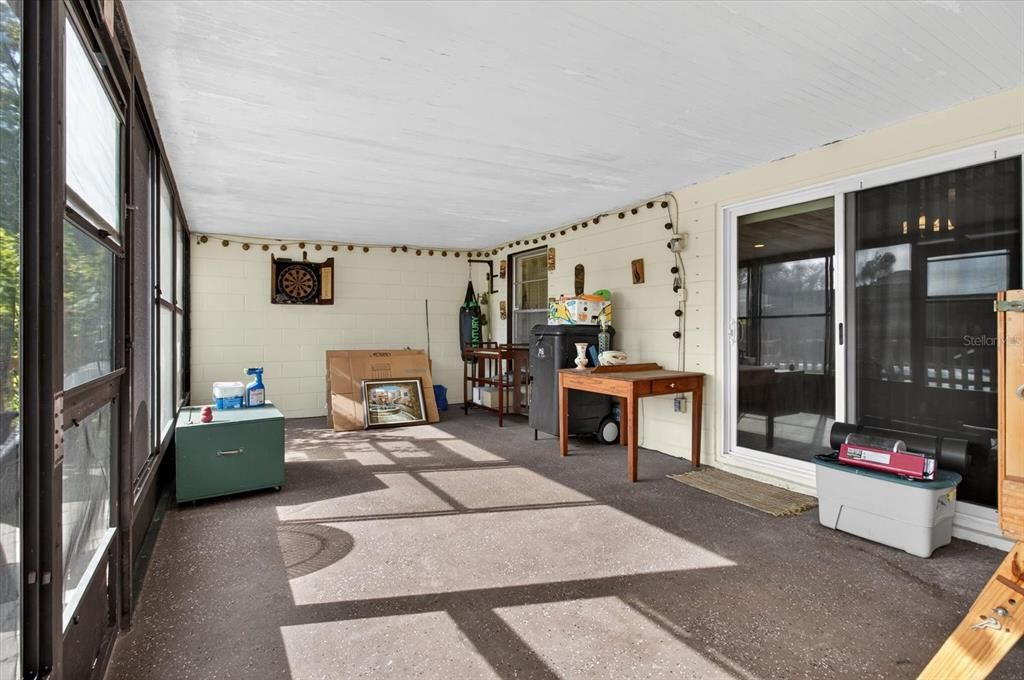 En Venta: $350,000 (4 camas, 2 baños, 1836 Pies cuadrados)