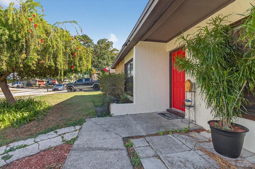 En Venta: $350,000 (4 camas, 2 baños, 1836 Pies cuadrados)