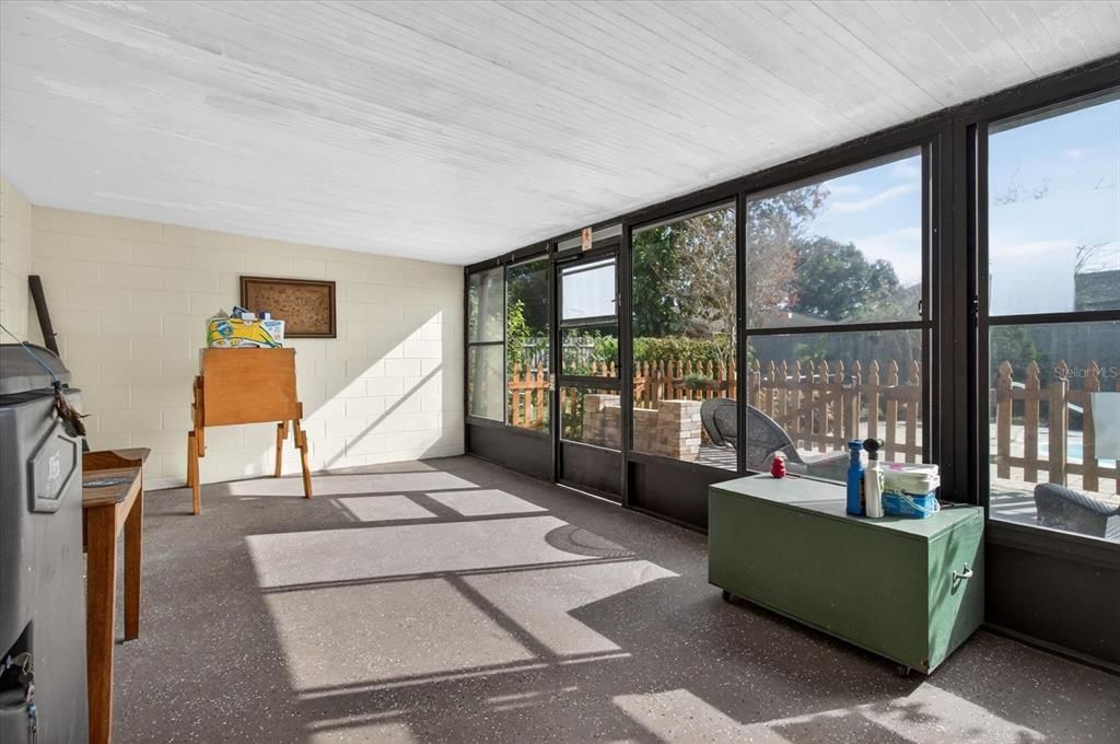 En Venta: $350,000 (4 camas, 2 baños, 1836 Pies cuadrados)