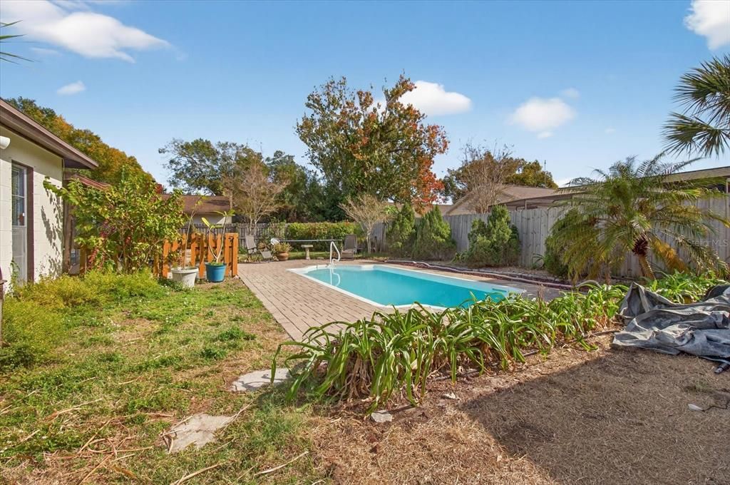 En Venta: $350,000 (4 camas, 2 baños, 1836 Pies cuadrados)