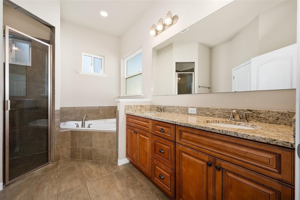 В аренду: $2,800 (3 спален, 2 ванн, 1681 Квадратных фут)