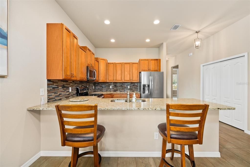 В аренду: $2,800 (3 спален, 2 ванн, 1681 Квадратных фут)