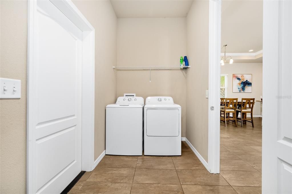 В аренду: $2,800 (3 спален, 2 ванн, 1681 Квадратных фут)