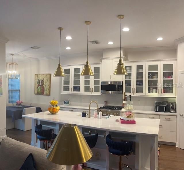 出租: $6,999 (3 贝兹, 3 浴室, 2807 平方英尺)