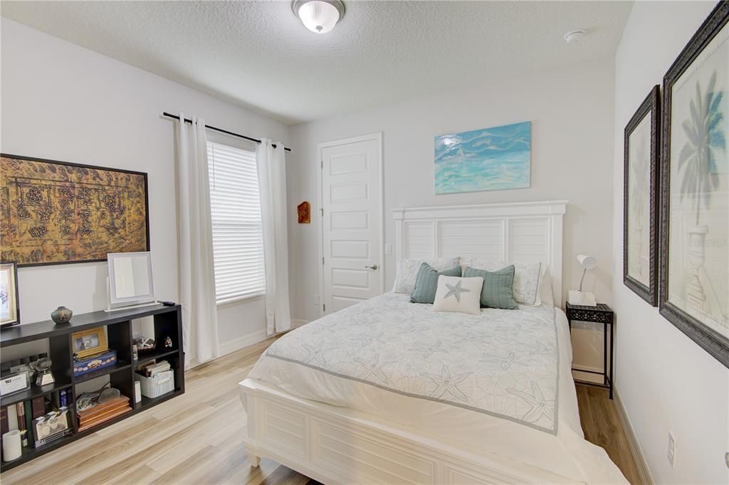 На продажу: $699,000 (4 спален, 3 ванн, 2250 Квадратных фут)