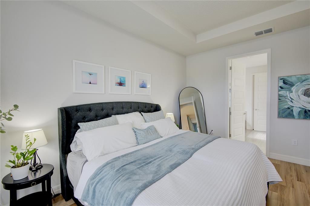 На продажу: $699,000 (4 спален, 3 ванн, 2250 Квадратных фут)