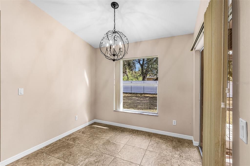 En Venta: $275,000 (3 camas, 2 baños, 1368 Pies cuadrados)