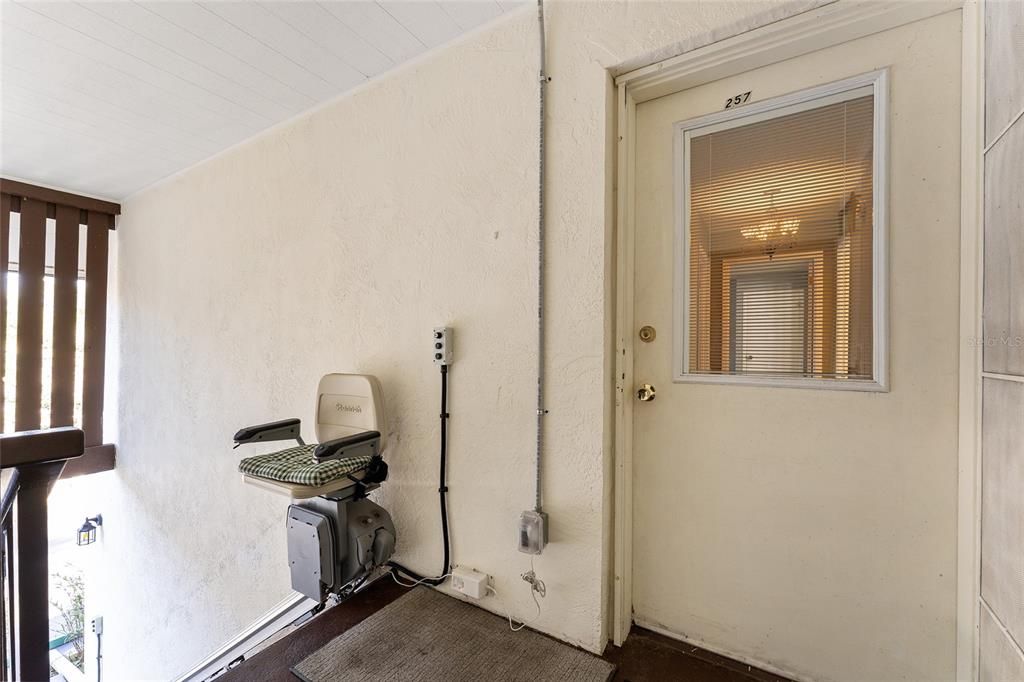 待售: $129,900 (2 贝兹, 2 浴室, 1035 平方英尺)