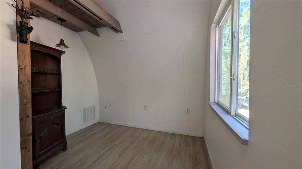 En Venta: $489,000 (1 camas, 1 baños, 1320 Pies cuadrados)