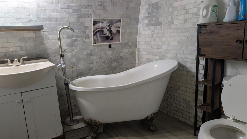 En Venta: $489,000 (1 camas, 1 baños, 1320 Pies cuadrados)