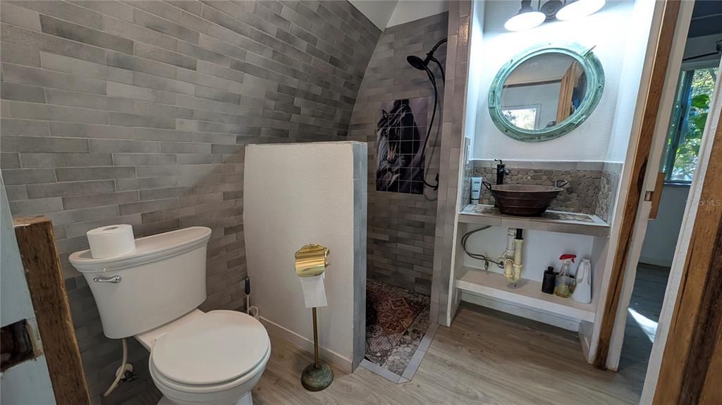 En Venta: $489,000 (1 camas, 1 baños, 1320 Pies cuadrados)