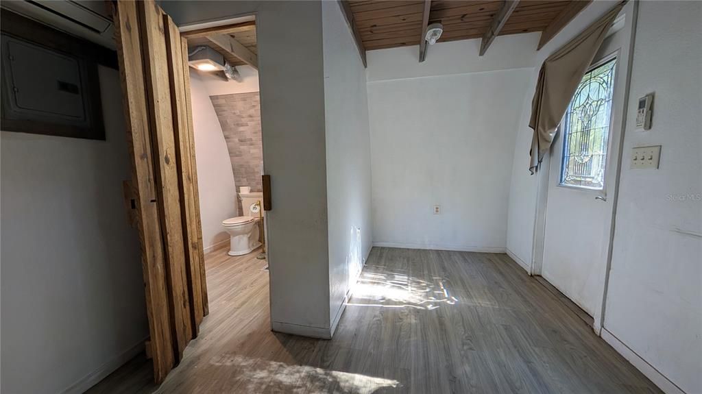 En Venta: $489,000 (1 camas, 1 baños, 1320 Pies cuadrados)