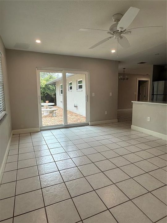 For Rent: $2,600 (3 beds, 2 baths, 1414 Square Feet)