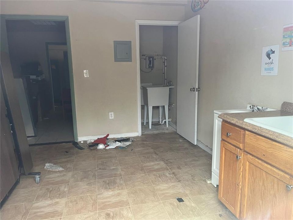 For Sale: $525,000 (0 beds, 0 baths, 2882 Square Feet)