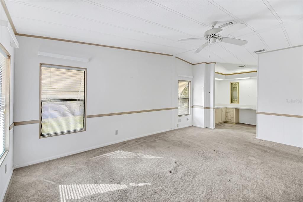 For Sale: $174,900 (2 beds, 2 baths, 1248 Square Feet)