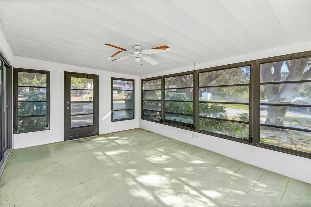 For Sale: $174,900 (2 beds, 2 baths, 1248 Square Feet)