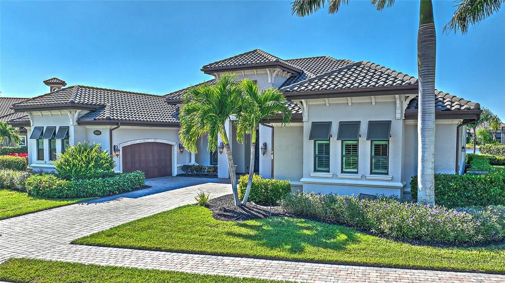 For Sale: $3,132,000 (4 beds, 4 baths, 4139 Square Feet)