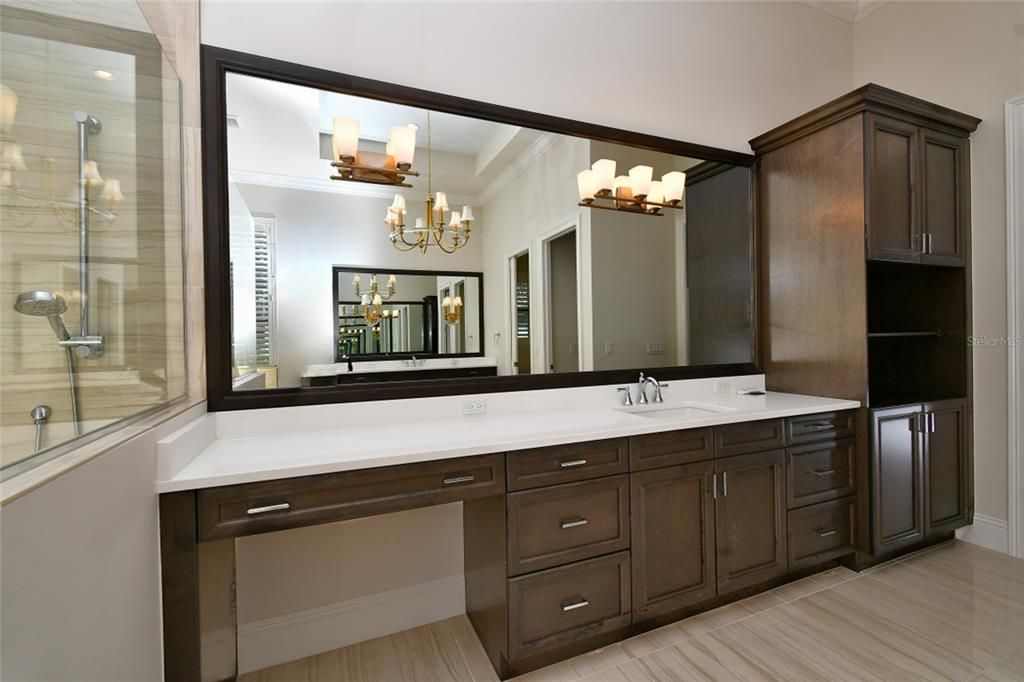 For Sale: $3,132,000 (4 beds, 4 baths, 4139 Square Feet)