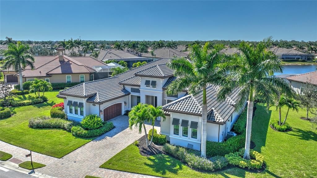 For Sale: $3,132,000 (4 beds, 4 baths, 4139 Square Feet)