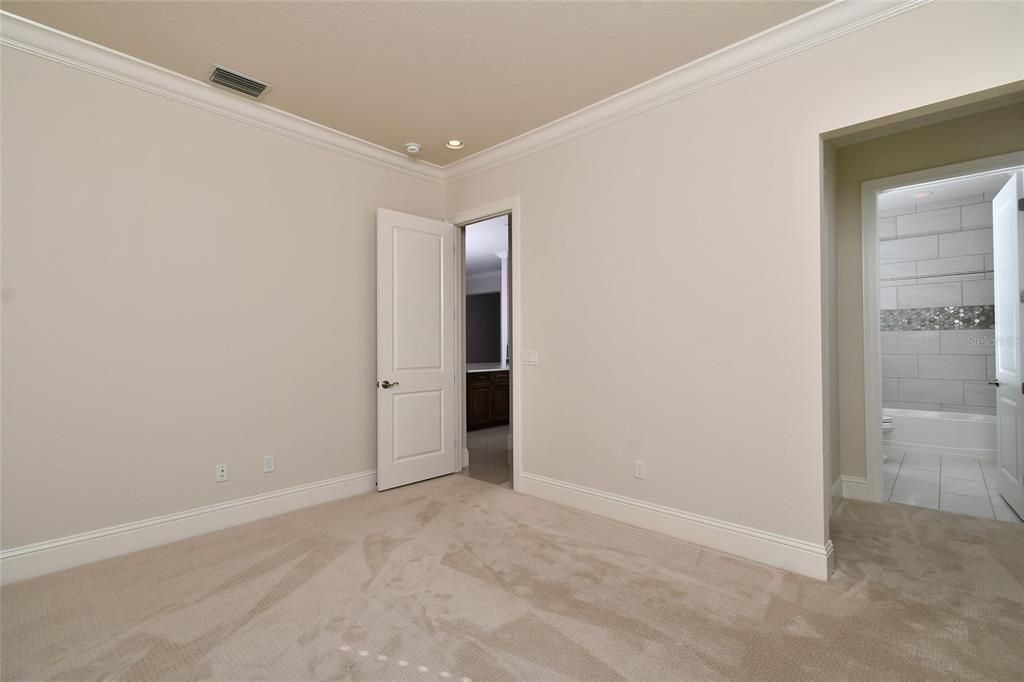 For Sale: $3,132,000 (4 beds, 4 baths, 4139 Square Feet)