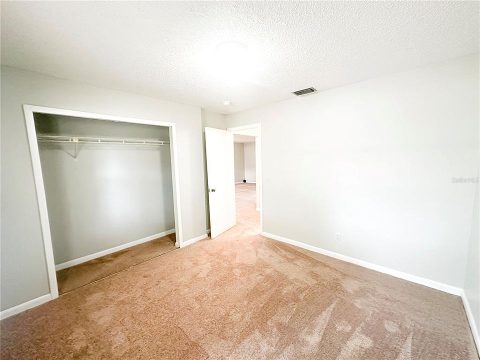 For Rent: $1,350 (2 beds, 1 baths, 895 Square Feet)