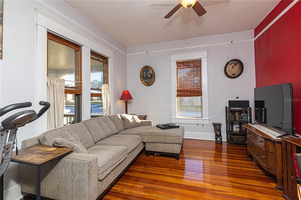 For Sale: $489,000 (3 beds, 2 baths, 1339 Square Feet)