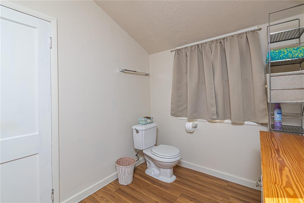 For Sale: $489,000 (3 beds, 2 baths, 1339 Square Feet)