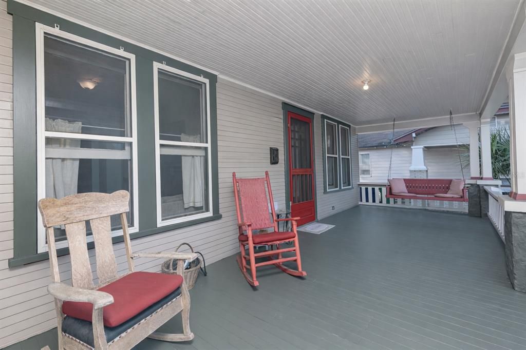 For Sale: $489,000 (3 beds, 2 baths, 1339 Square Feet)