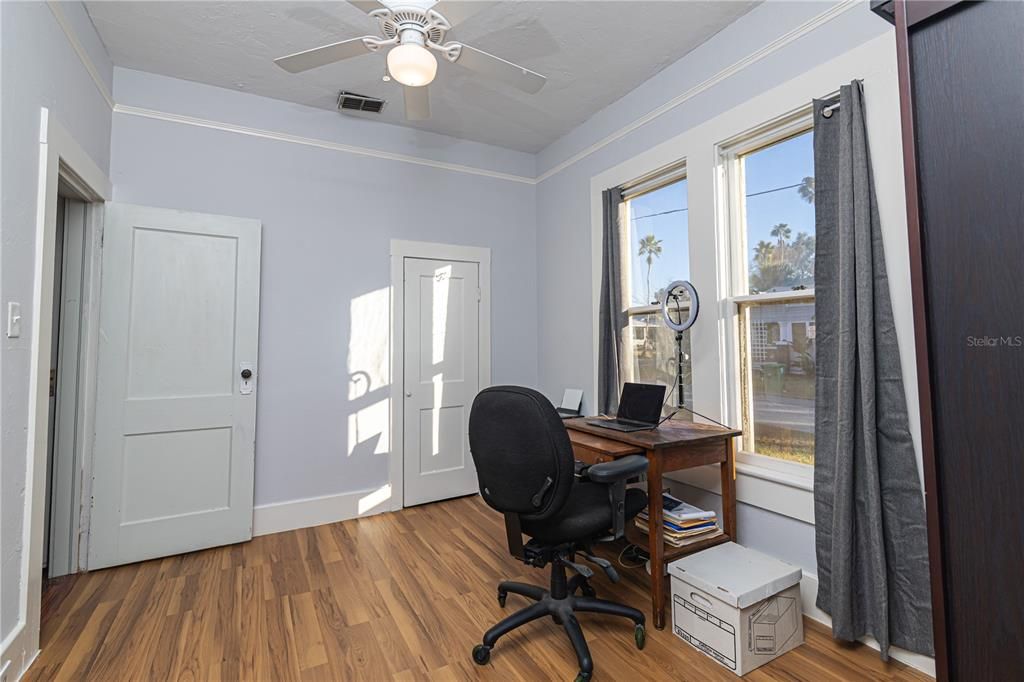 For Sale: $489,000 (3 beds, 2 baths, 1339 Square Feet)