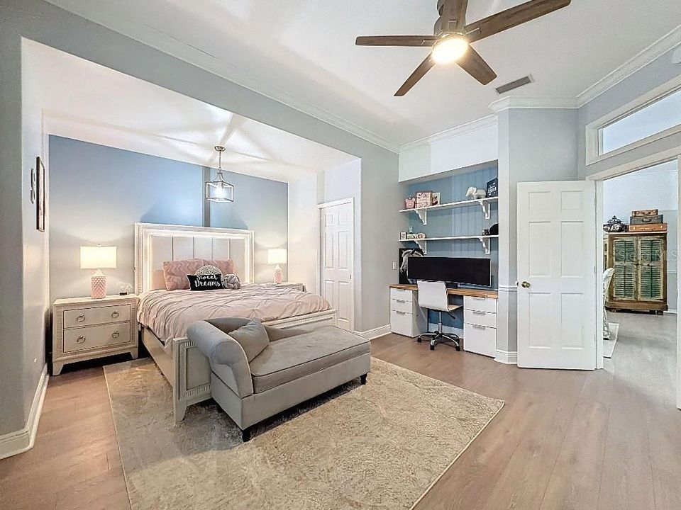 待售: $875,000 (4 贝兹, 2 浴室, 2917 平方英尺)