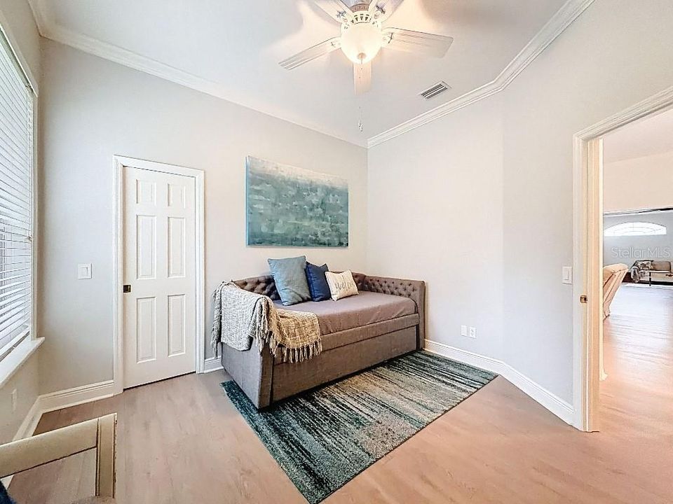 待售: $875,000 (4 贝兹, 2 浴室, 2917 平方英尺)