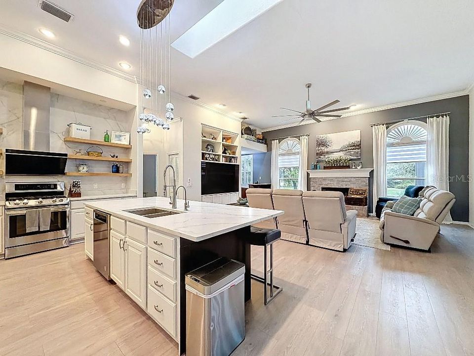 待售: $875,000 (4 贝兹, 2 浴室, 2917 平方英尺)