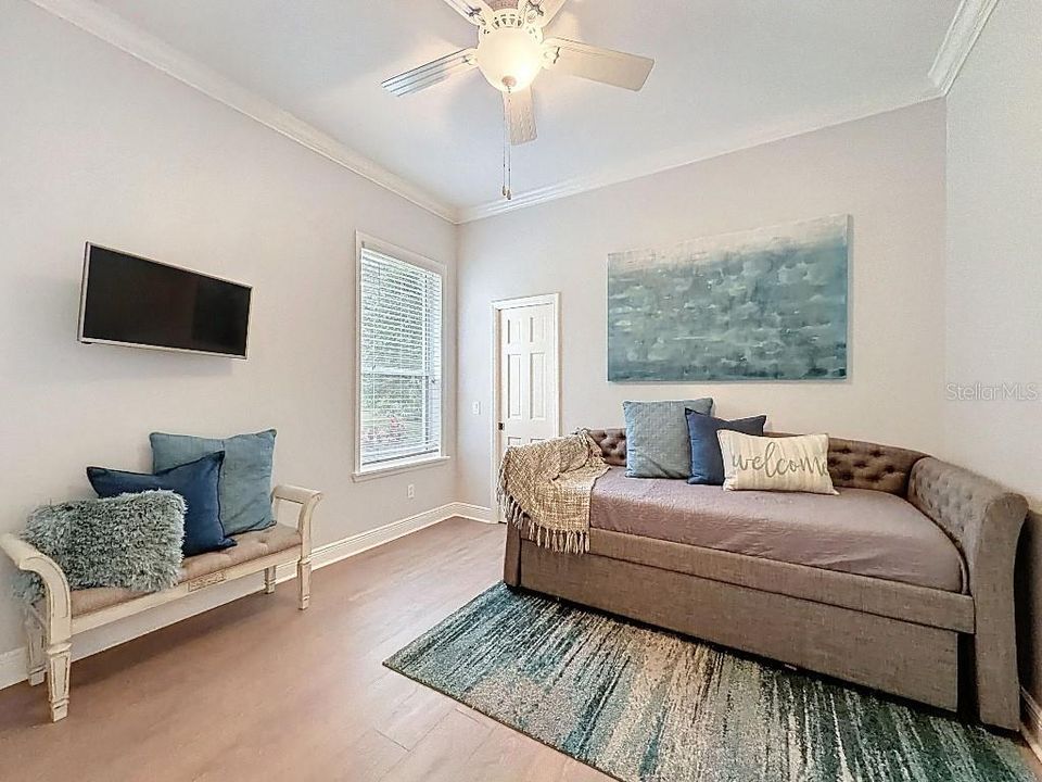 待售: $875,000 (4 贝兹, 2 浴室, 2917 平方英尺)