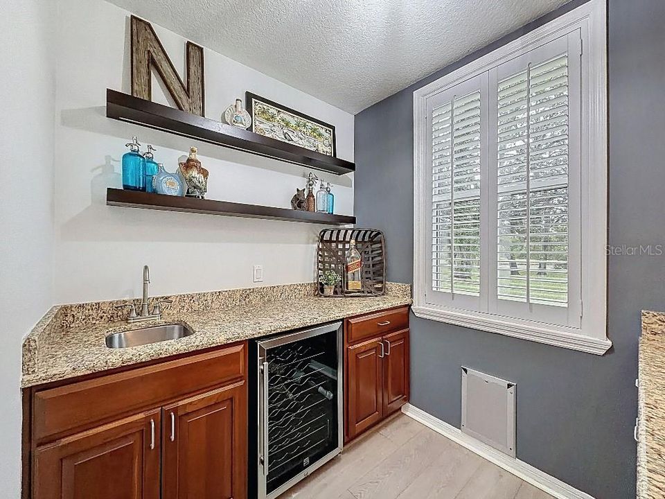 待售: $875,000 (4 贝兹, 2 浴室, 2917 平方英尺)