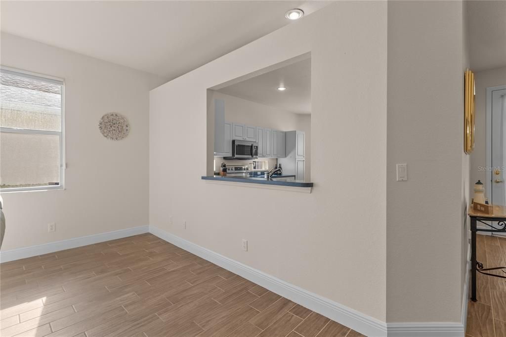 В аренду: $3,700 (2 спален, 2 ванн, 1492 Квадратных фут)