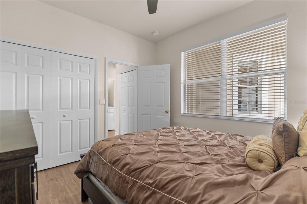 В аренду: $3,700 (2 спален, 2 ванн, 1492 Квадратных фут)