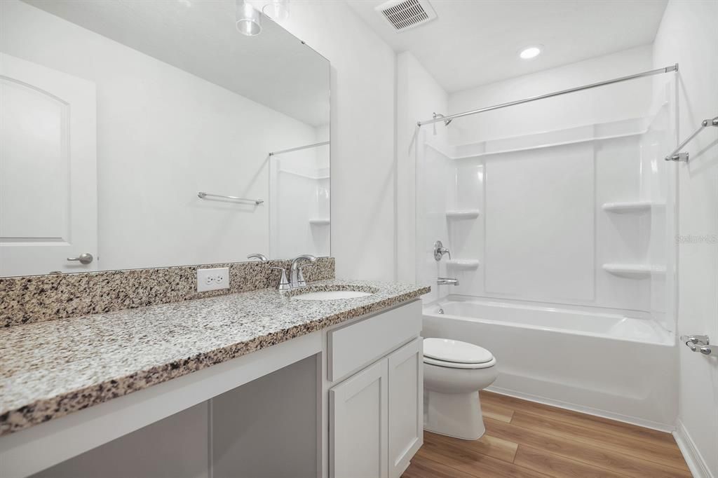 For Rent: $1,995 (3 beds, 2 baths, 1346 Square Feet)