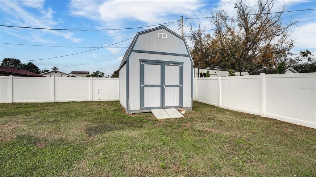 На продажу: $369,900 (3 спален, 2 ванн, 1846 Квадратных фут)