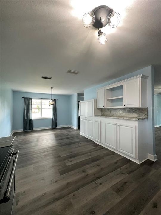 For Sale: $369,900 (3 beds, 2 baths, 1846 Square Feet)