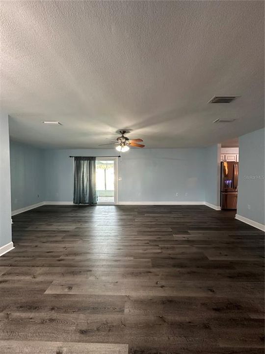 For Sale: $369,900 (3 beds, 2 baths, 1846 Square Feet)