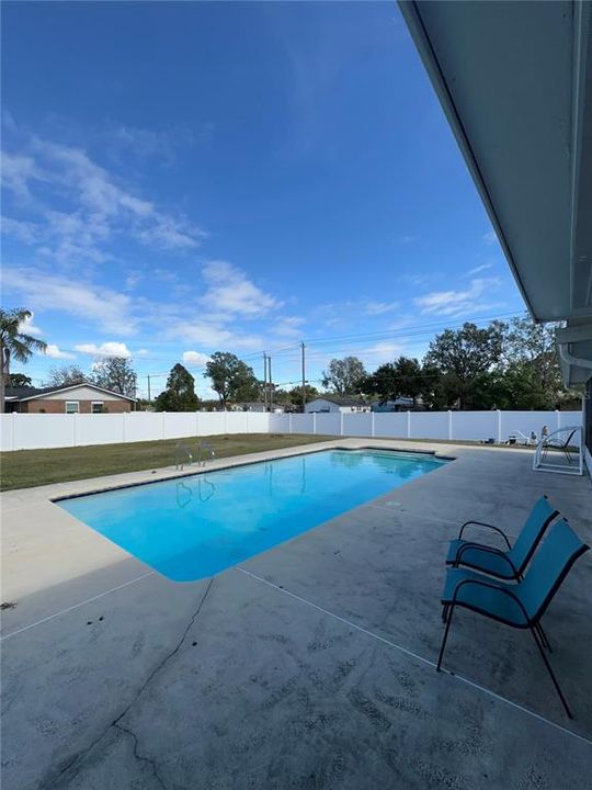 For Sale: $369,900 (3 beds, 2 baths, 1846 Square Feet)