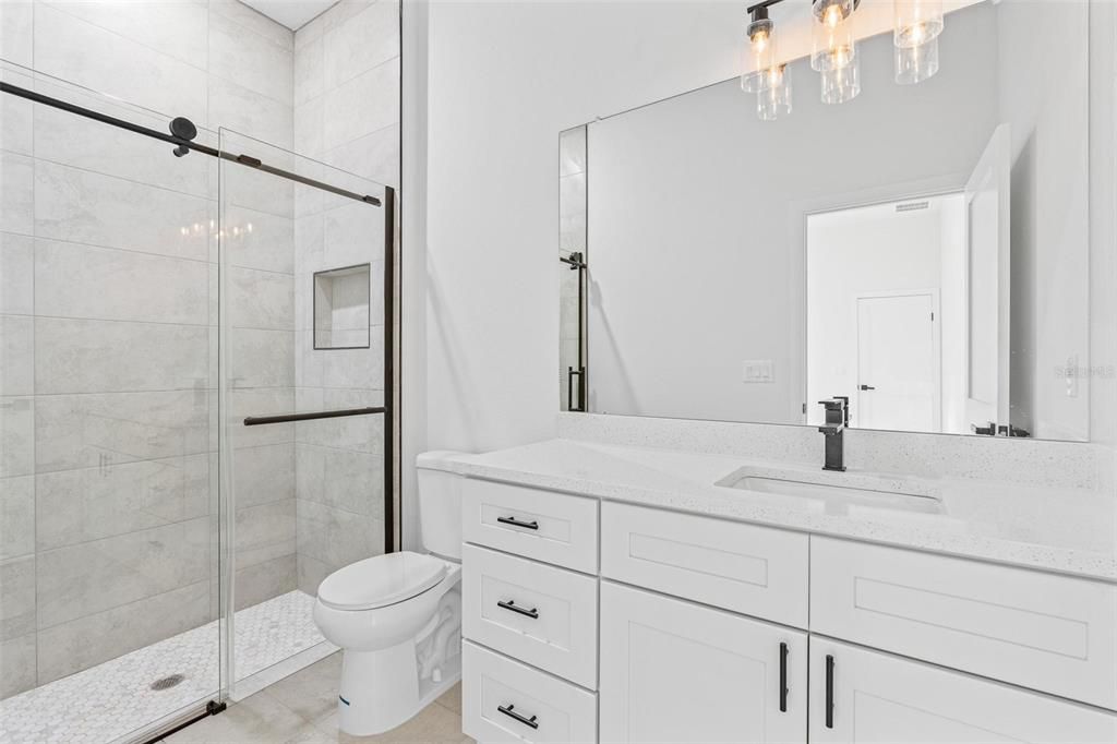 В аренду: $1,900 (4 спален, 3 ванн, 1870 Квадратных фут)