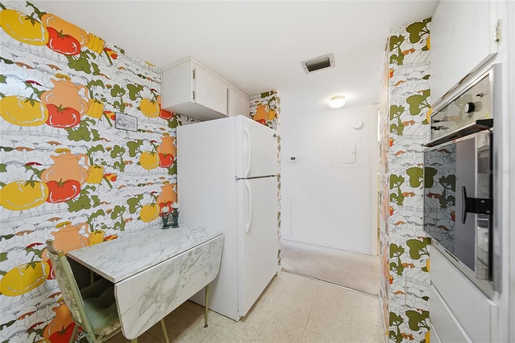 合同活跃: $69,900 (1 贝兹, 1 浴室, 640 平方英尺)